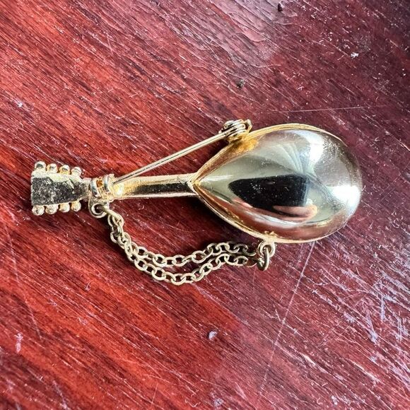 Vintage Mandolin Musical Instrument Enamel Gold Tone Brooch - Picture 4 of 7